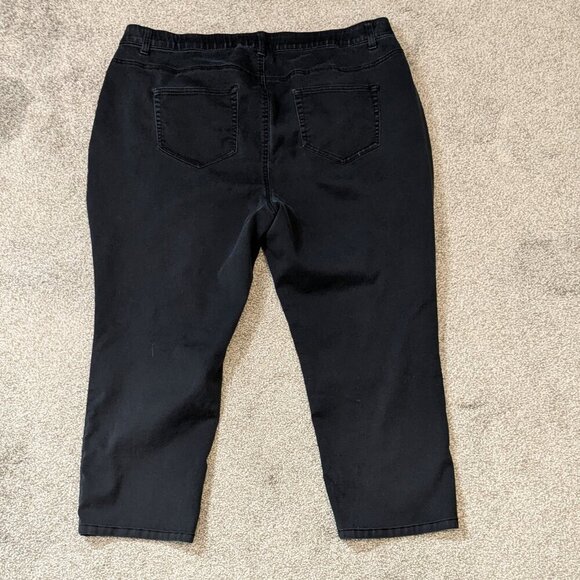 CATHERINES Black Denim Sateen Stretch High Rise Crop Jeans; Size 24WP - Picture 2 of 3